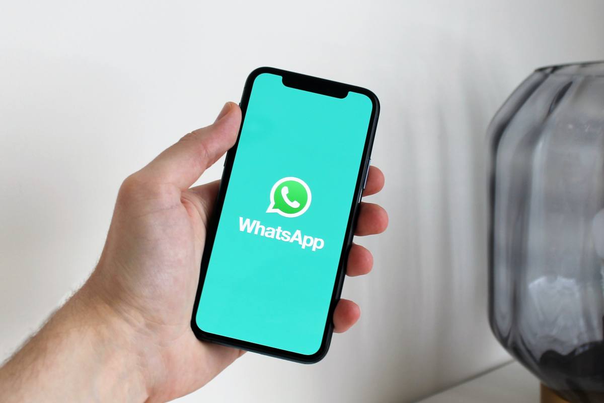 WhatsApp cambia aspetto